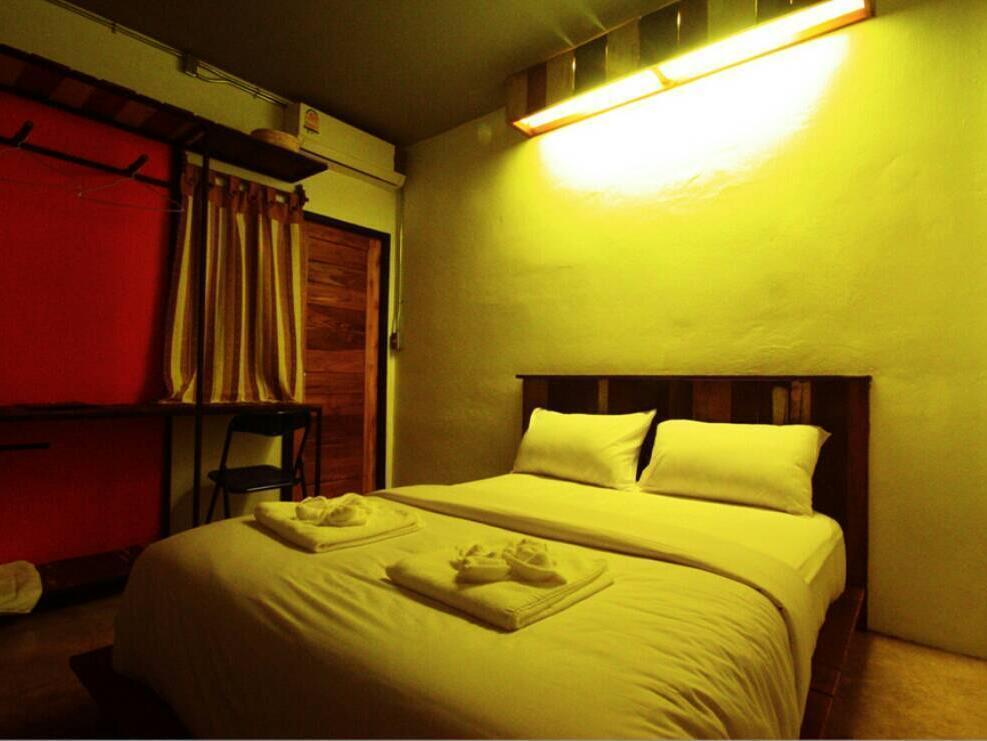 Huen Chang Puek Hotel Nan Esterno foto